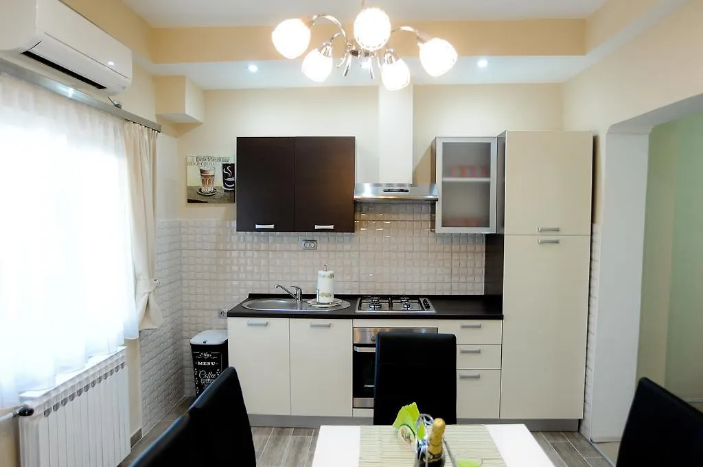 Apartments Mia Sukosan Croatia