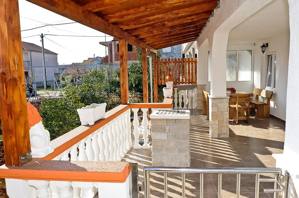 Apartments Mia Sukosan Croatia